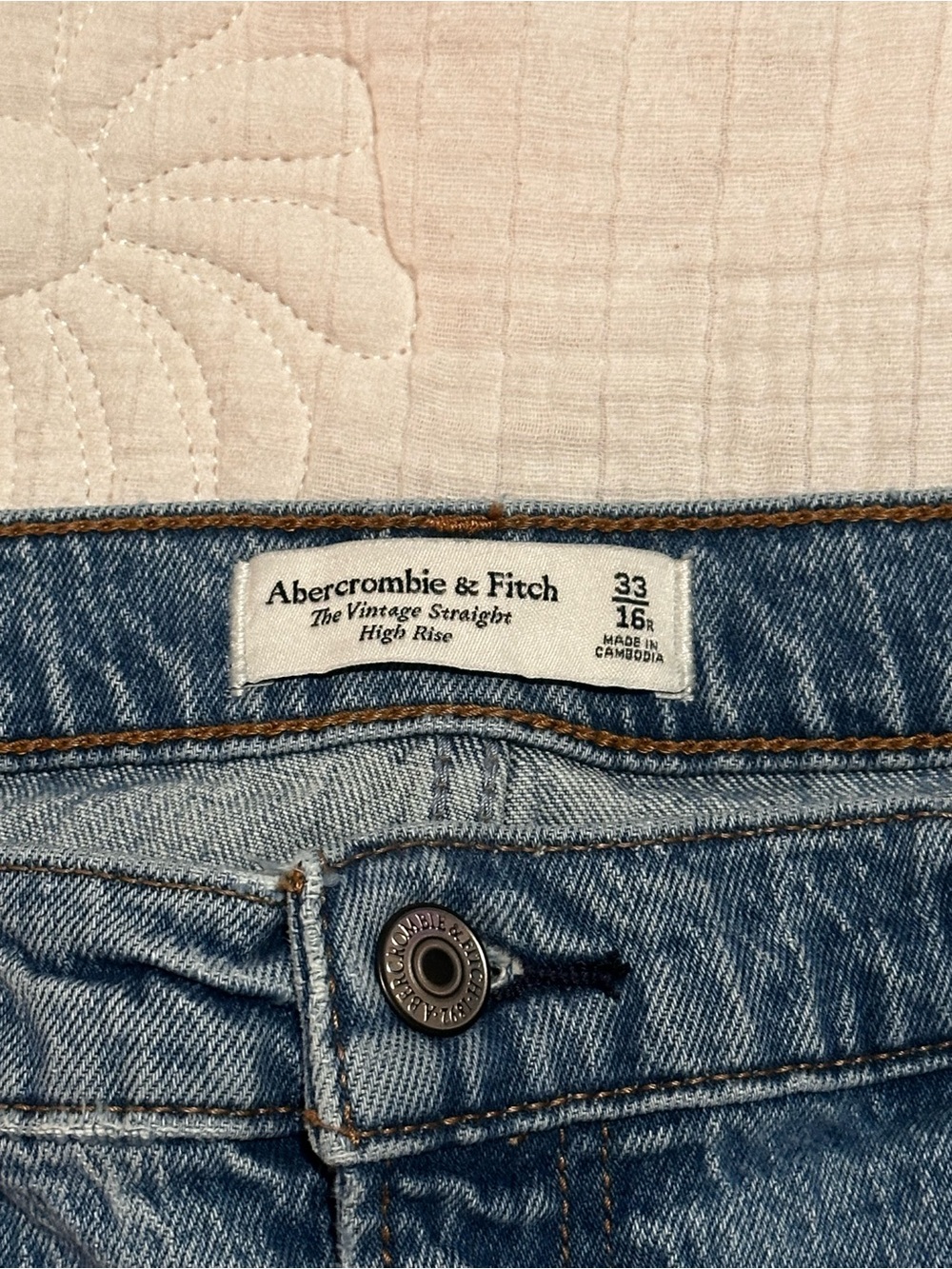 Abercrombie & Fitch Women’s 33 - 16R - The Vintage Straight High Rise Jeans - Picture 3 of 8